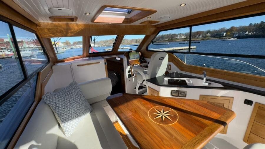 2022 True North 34 Outboard Express