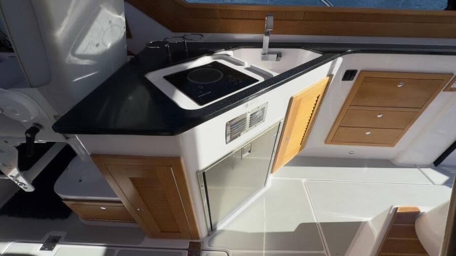 2022 True North 34 Outboard Express