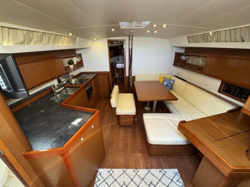 2016 Beneteau Oceanis 45