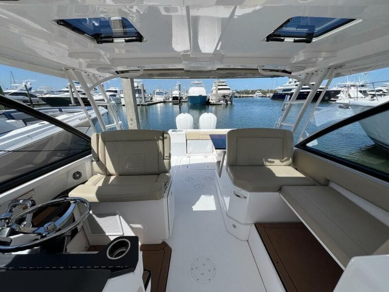 2019 Everglades 340 Dual Console- Helm Seating 