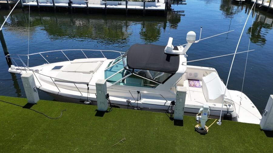 1998 Tiara Yachts 3500 Express