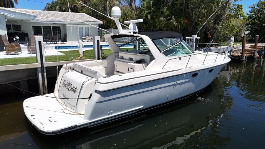 1998 Tiara Yachts 3500 Express