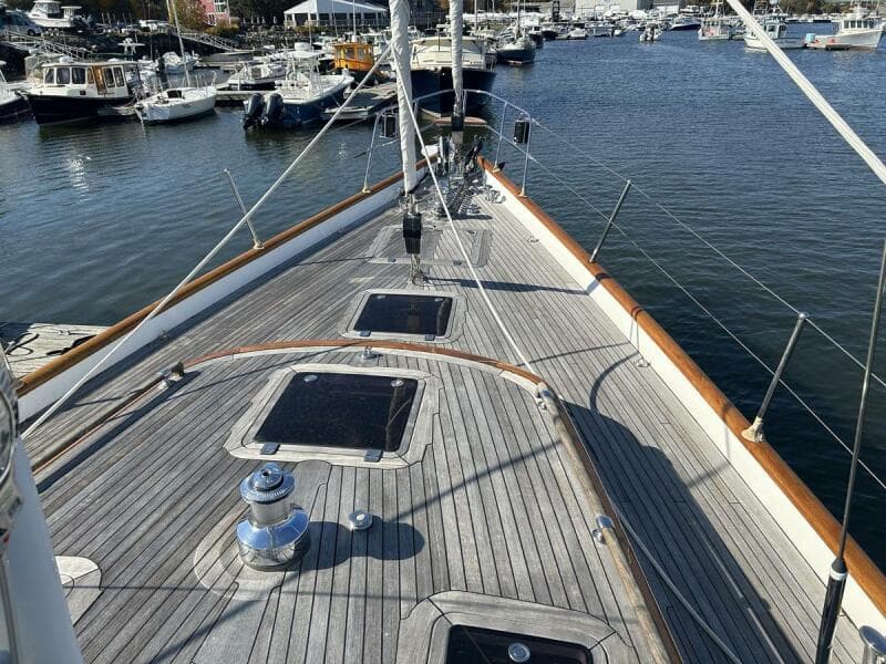 Lyman-Morse 65 PH Sloop, 2000 