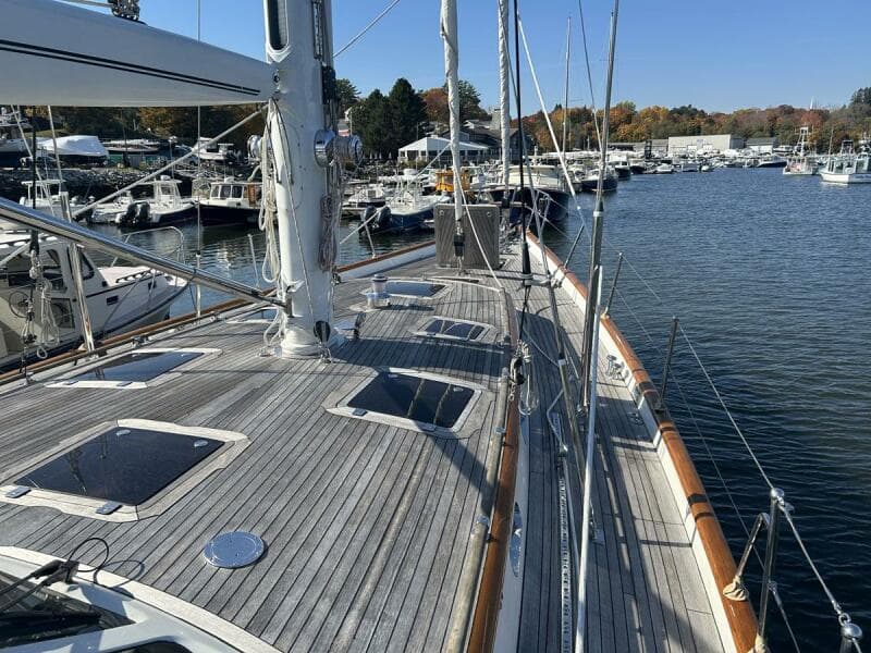 Lyman-Morse 65 PH Sloop, 2000 