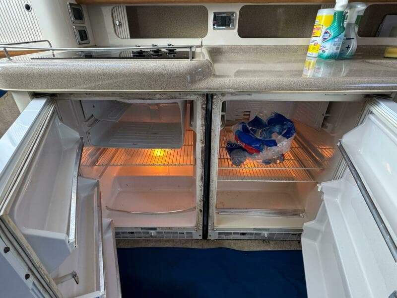 1997 Sea Ray 450 Sundancer