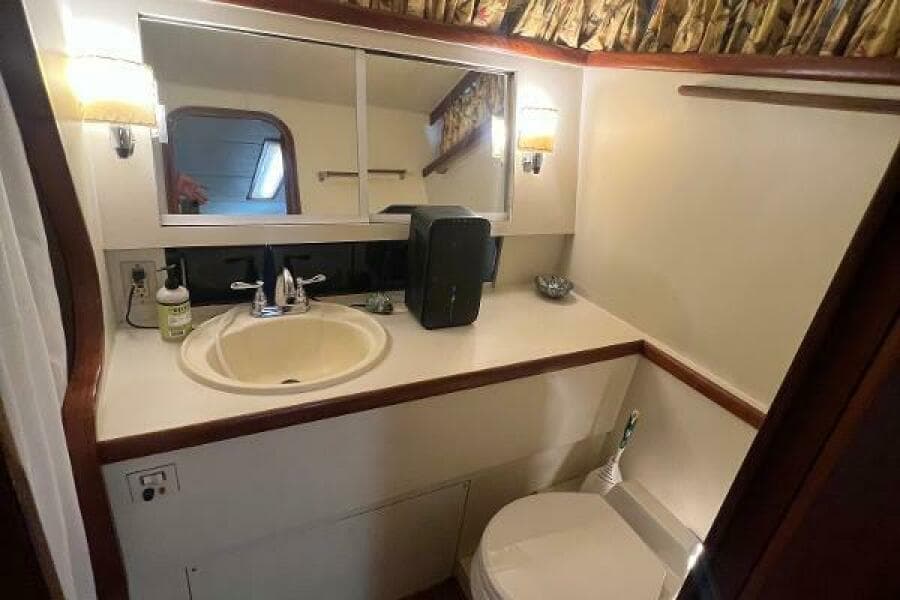 1986 Gulfstar 44 Aft Cabin MY
