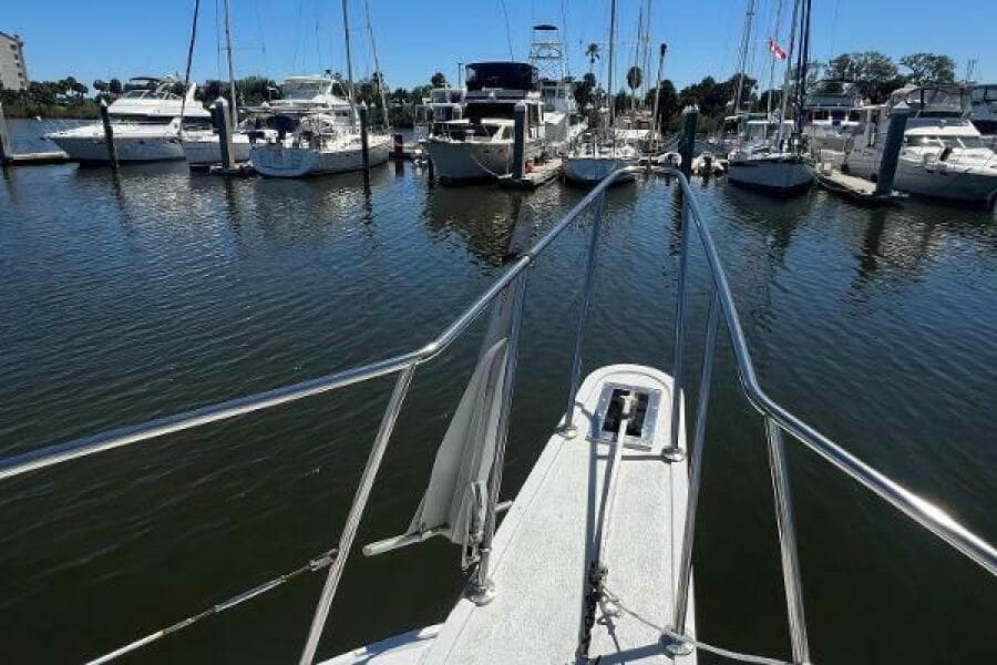 1986 Gulfstar 44 Aft Cabin MY