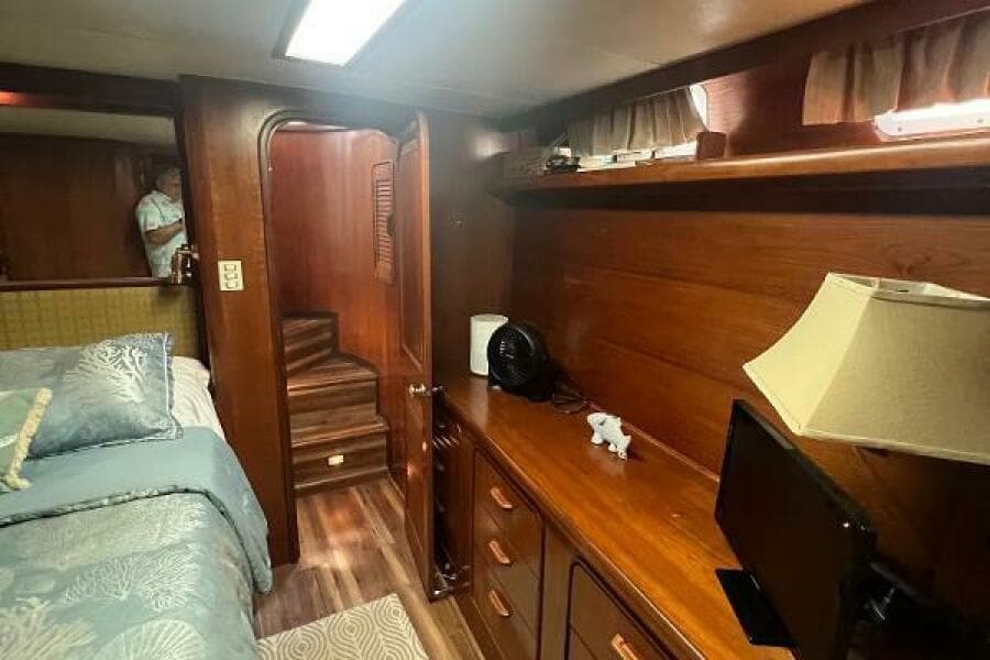 1986 Gulfstar 44 Aft Cabin MY