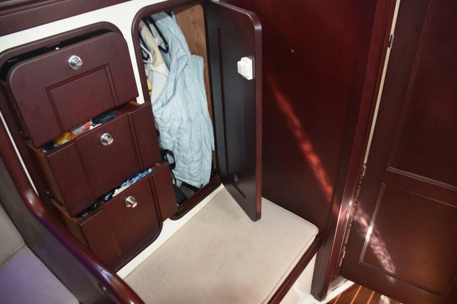 Drawers Hanging Locker  