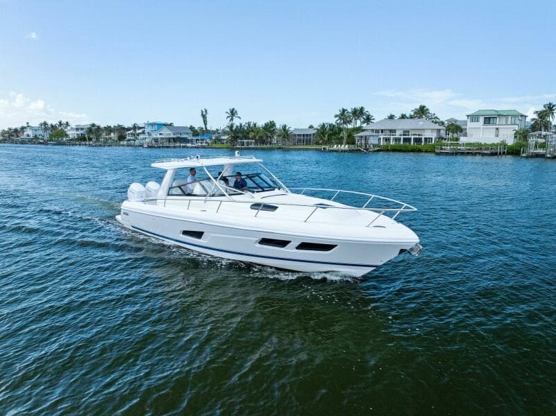 2022 Intrepid 438 Evolution