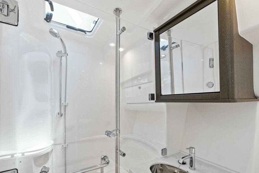 2022 Intrepid 438 Evolution