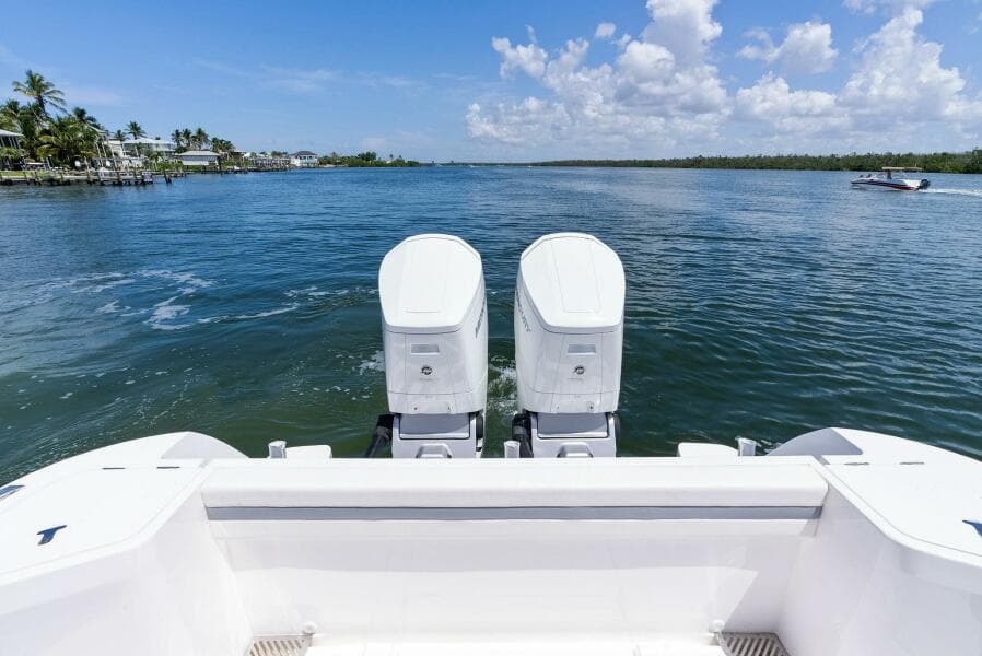 2022 Intrepid 438 Evolution