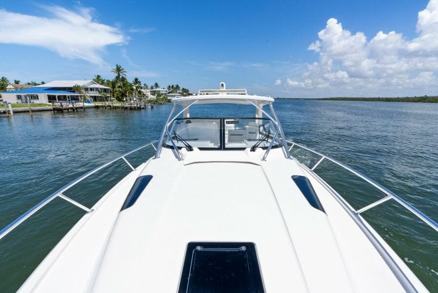 2022 Intrepid 438 Evolution