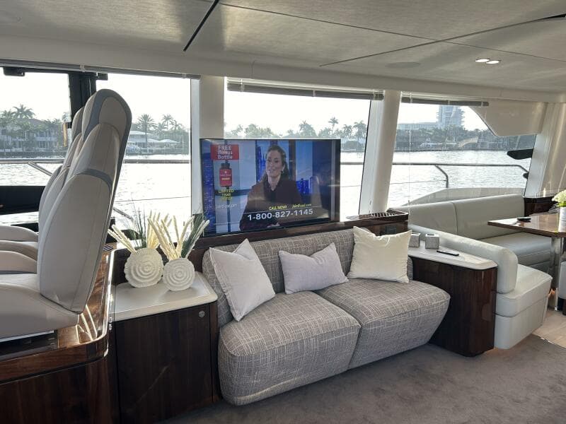 2024 Fairline Squadron 68