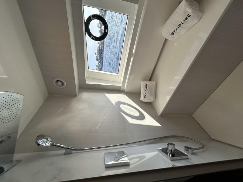 2024 Fairline Squadron 68