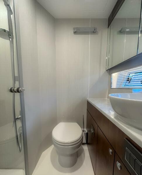 2023 Fairline Phantom 65