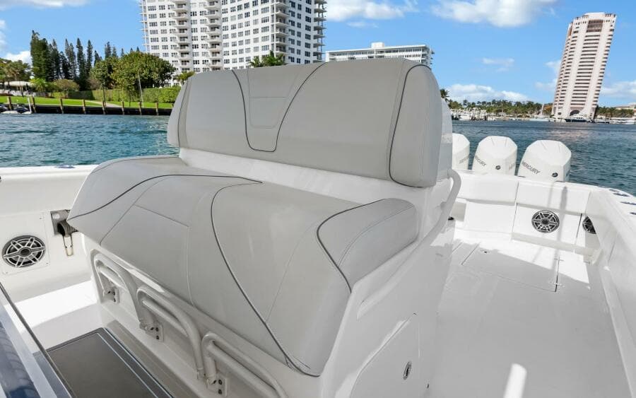 2019 SeaVee 390Z - Photo 20