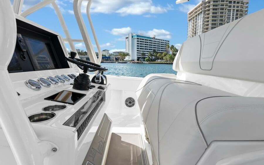 2019 SeaVee 390Z - Photo 19