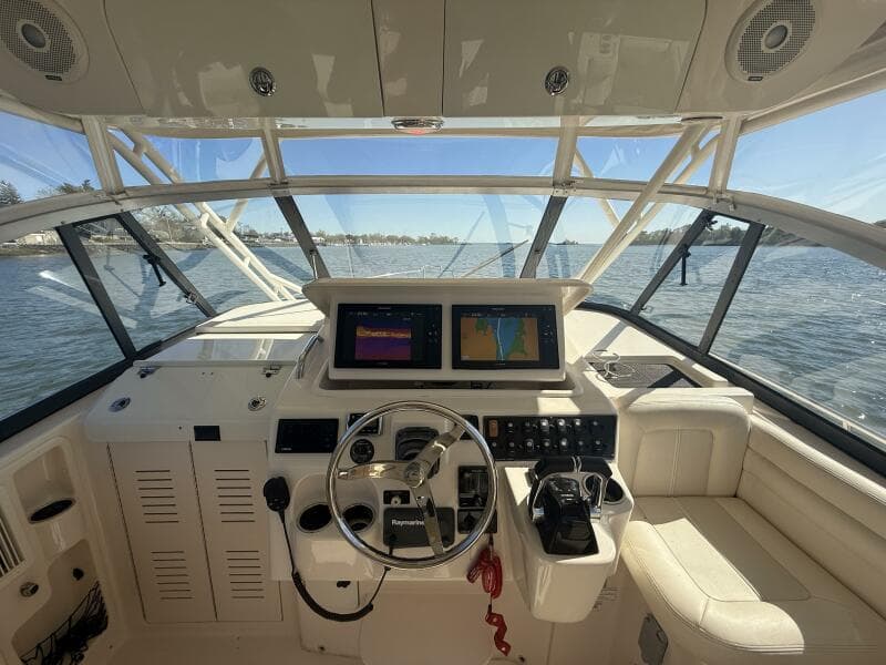 2016 Grady-White 330 Express