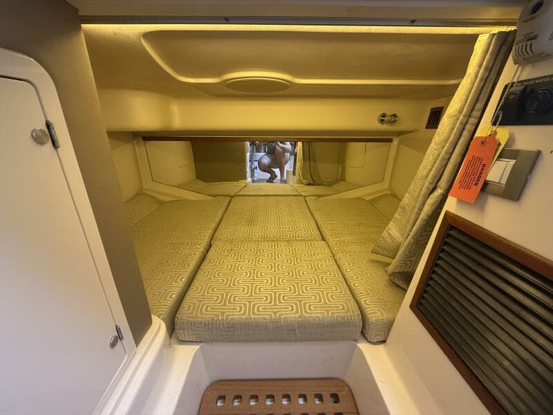 2016 Grady-White 330 Express