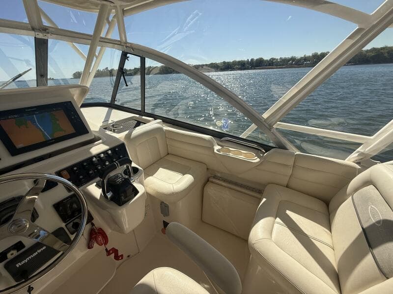 2016 Grady-White 330 Express