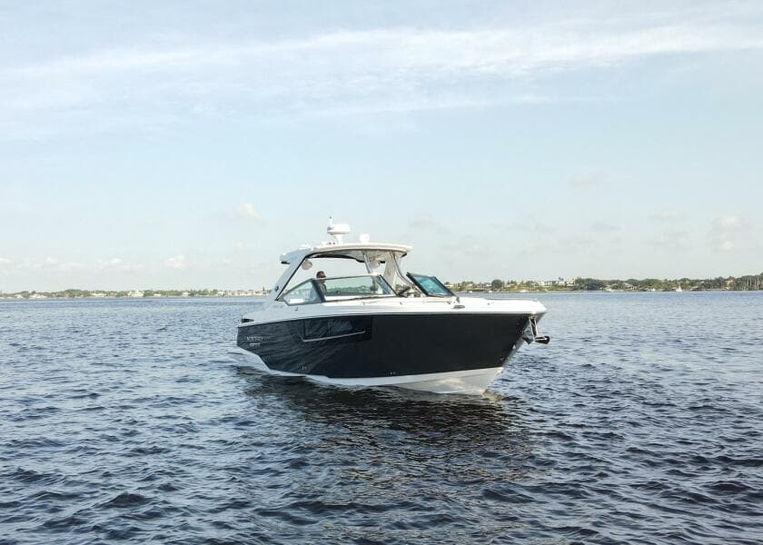 2023 Monterey 385 Super Sport boat cruising on open water.