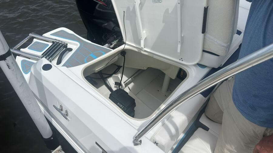 1016 Bella Bay Aft Compartment