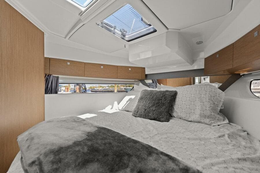 2020 Jeanneau NC 1095 Fly