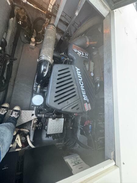 Engine compartment of a 2001 Sea Ray 380 Sundancer with Mercury components.