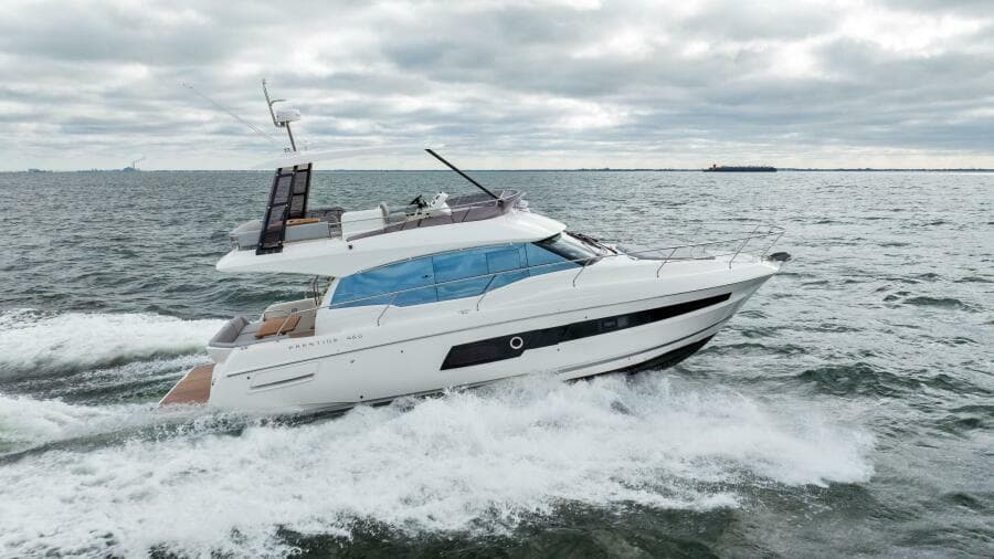 2024 46 Prestige Flybridge -Running Profile