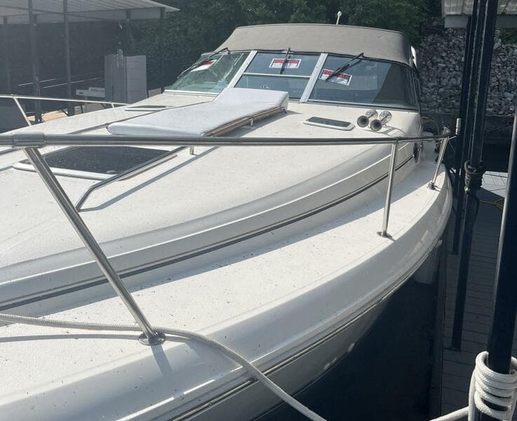 1994 Sea Ray 330 Express Cruiser