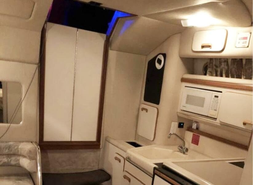 1994 Sea Ray 330 Express Cruiser