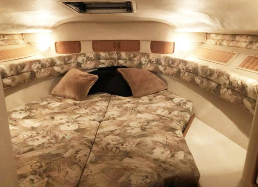 1994 Sea Ray 330 Express Cruiser