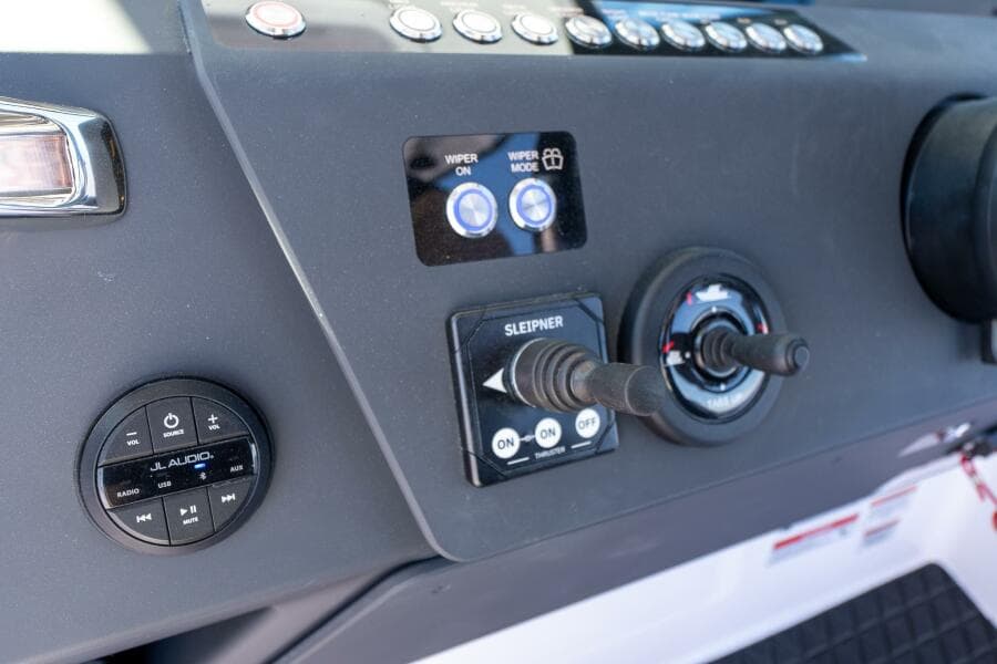 2025 Axopar CCX Center Console