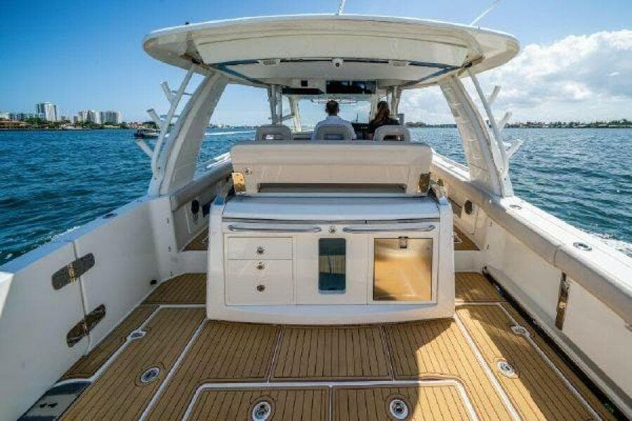 2017 Boston Whaler 42 Outrage