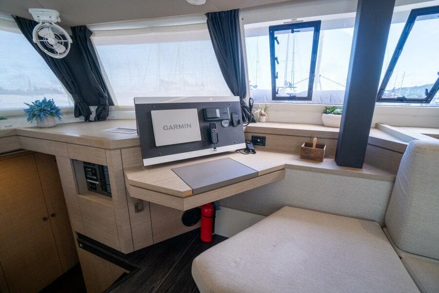 2020 Fountaine Pajot 