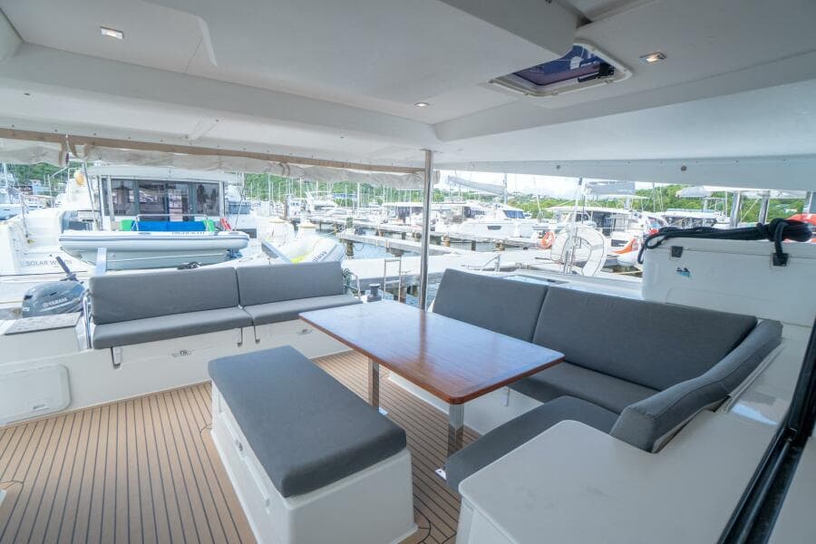 2020 Fountaine Pajot 