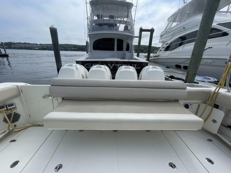 2017 Boston Whaler Outrage