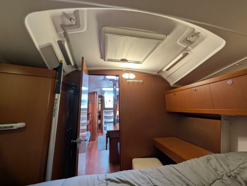 2015 Beneteau Oceanis 37 Platinum