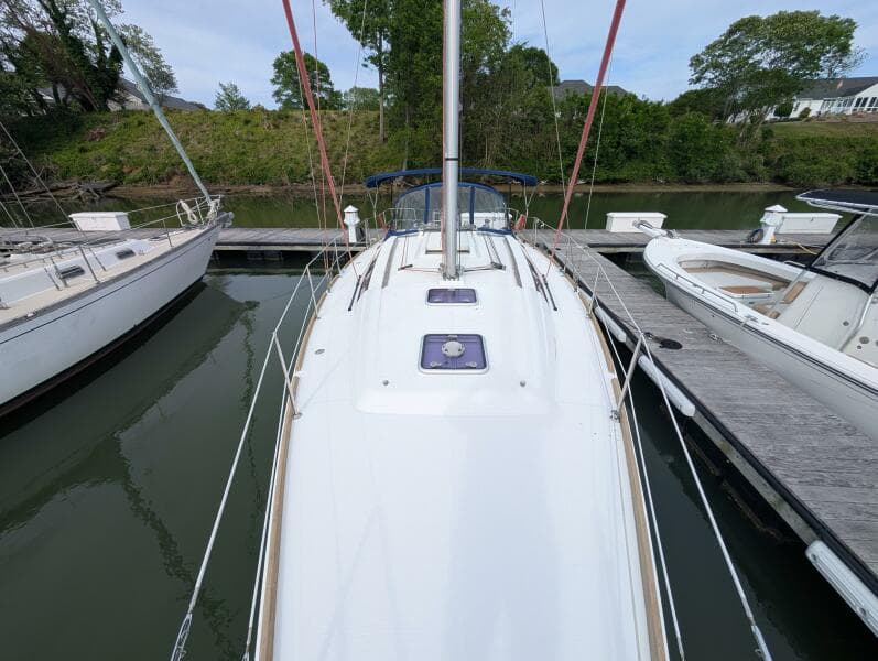 2015 Beneteau Oceanis 37 Platinum