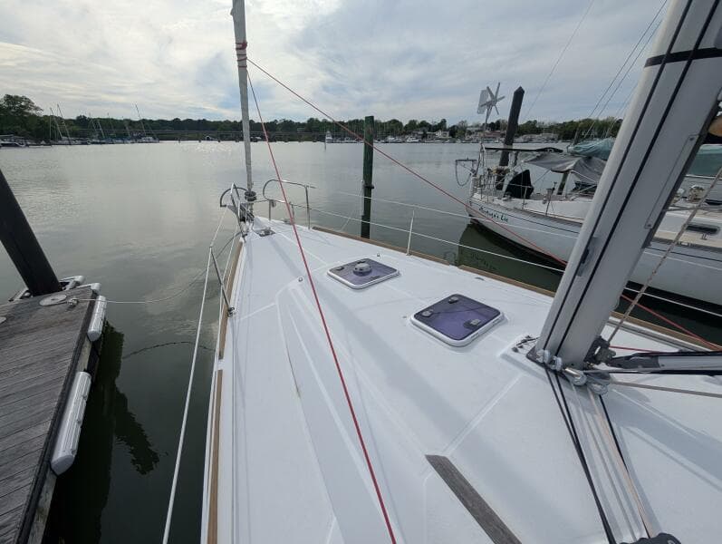 2015 Beneteau Oceanis 37 Platinum
