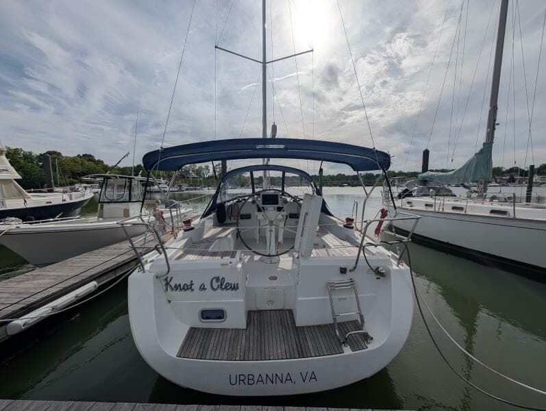 2015 Beneteau Oceanis 37 Platinum