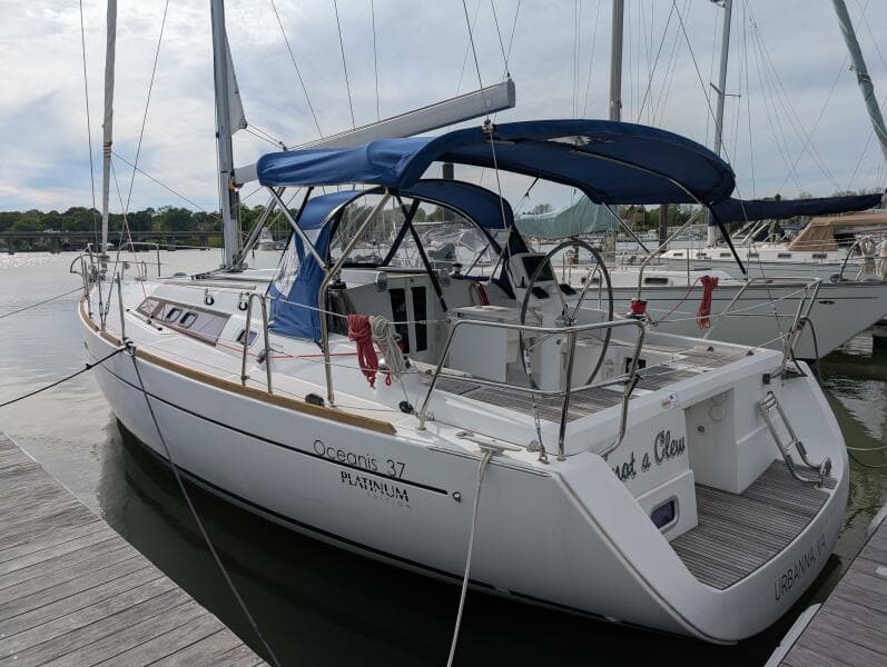 2015 Beneteau Oceanis 37 Platinum