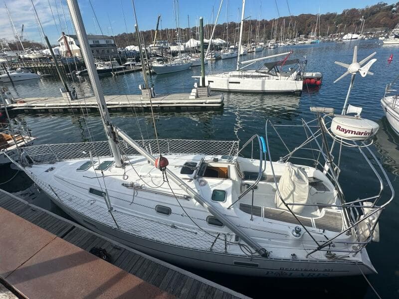 2000 Beneteau 331