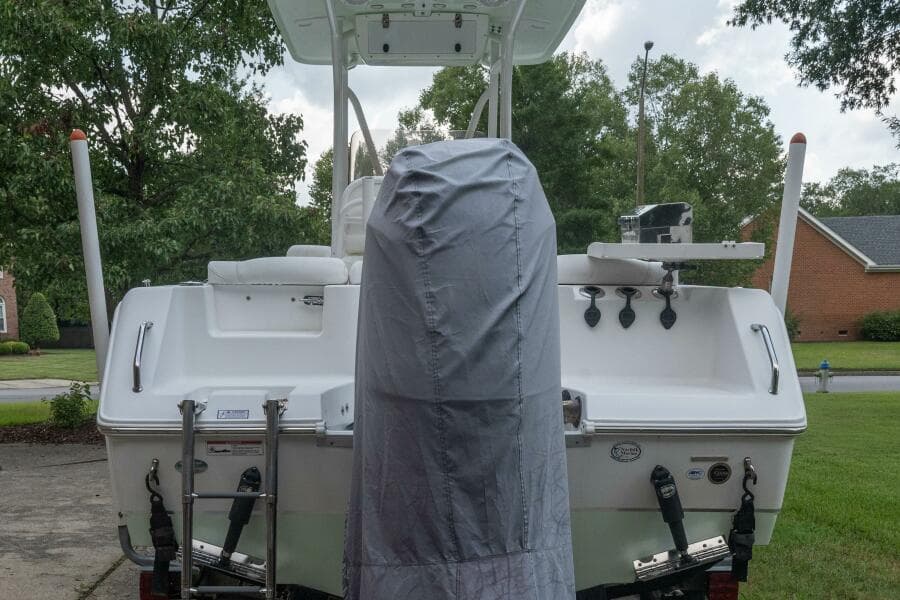 2017 Sea Hunt 225 Ultra