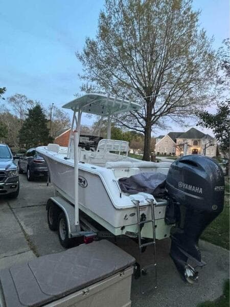 2017 Sea Hunt 225 Ultra