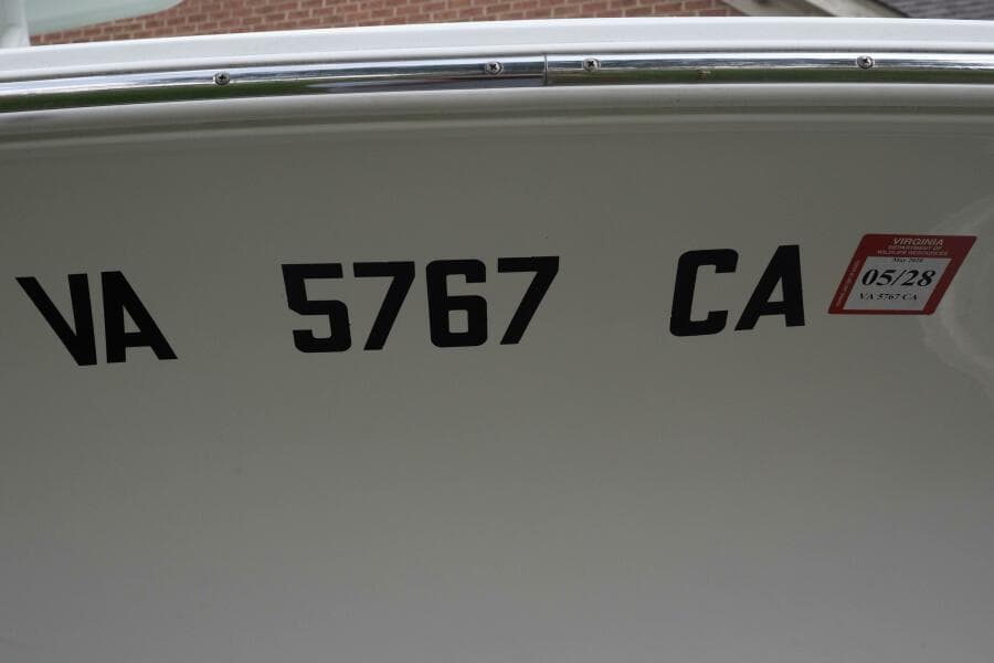 2017 Sea Hunt 225 Ultra