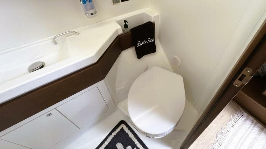 45 Head Beneteau 461 2020