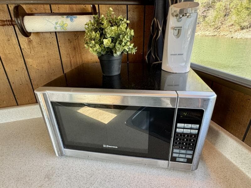 1977 Sumerset 14 x 58 Aluminum Hull Houseboat with Catwalks