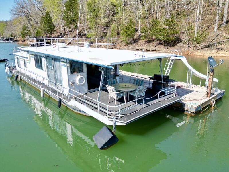 1977 Sumerset 14 x 58 Aluminum Hull Houseboat with Catwalks